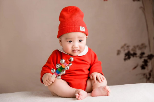 借卵生子机构孕妇肚子咕噜咕噜